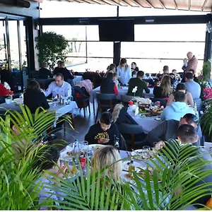 Perla E Dumrese, Bar-restaurant-hotel Hotel